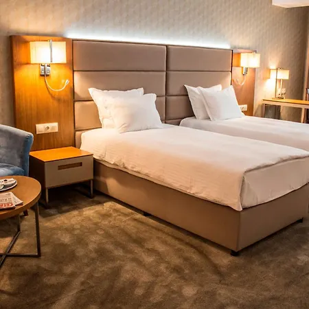 Hotel Golden Tulip