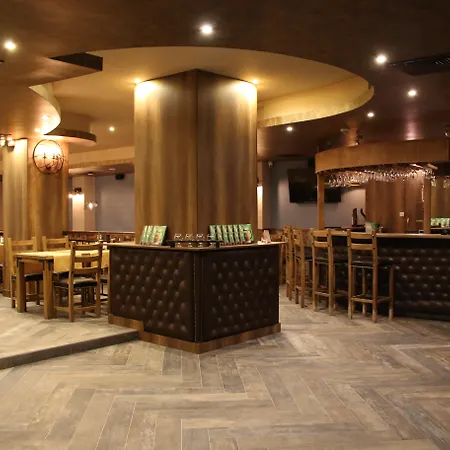 Golden Tulip Szálloda