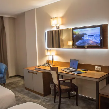 Szálloda Golden Tulip 4*