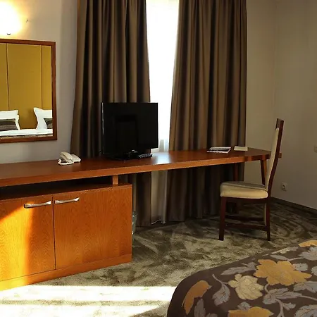 Golden Tulip