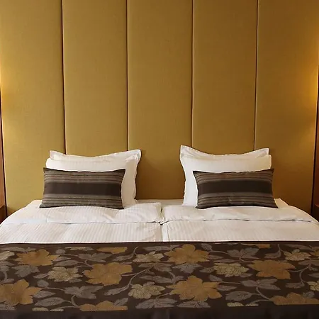 Szálloda Golden Tulip 4*
