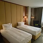 Golden Tulip Hotel