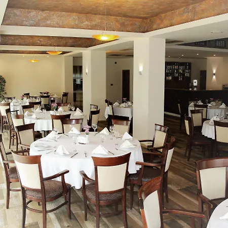 Golden Tulip Готель 4*
