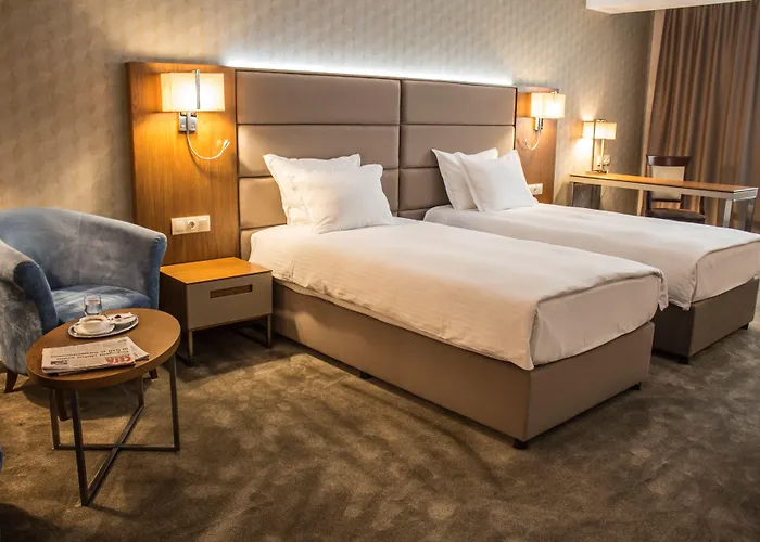 Golden Tulip 4*