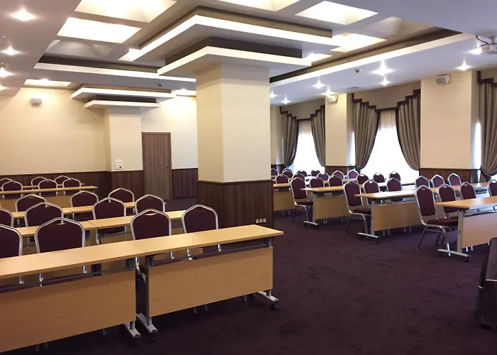 Hotel Golden Tulip 4*