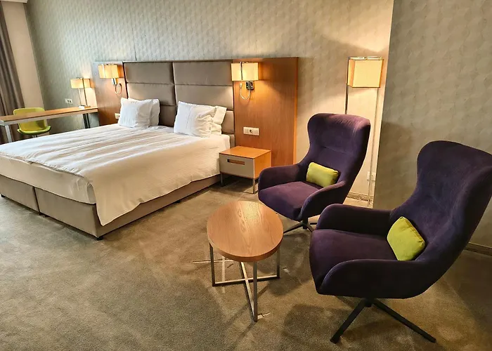 Golden Tulip Hotel 4*